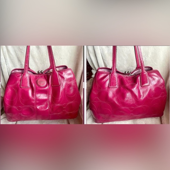 Coach kiss lock #E1093-F15658 signature hot pink patent leather purse - Picture 4 of 17